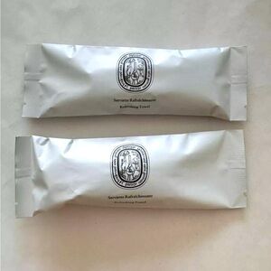 2 DIPTYQUE Paris Refreshing Towel Towelette Rose Scented Qatar Airways Business